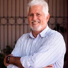 Marcondes Rodrigues — palestrante, escritor e consultor em comunicação